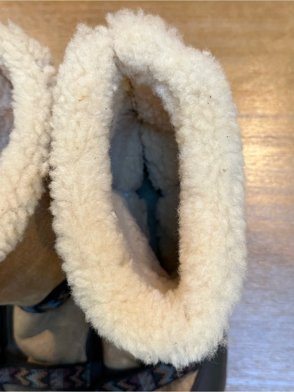 Vtg Teva Men’s Shearling Sandal Boot Straps Outdoor Tan Winter Warm Sz 9 EU 43